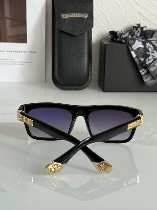 Picture of Chrome Hearts Sunglasses _SKUfw73375251fw